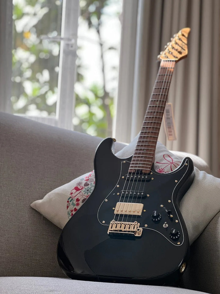 MS-1 Classic Black Beauty Roasted Flame Maple Neck
