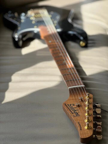 MS-1 Classic Black Beauty Roasted Flame Maple Neck