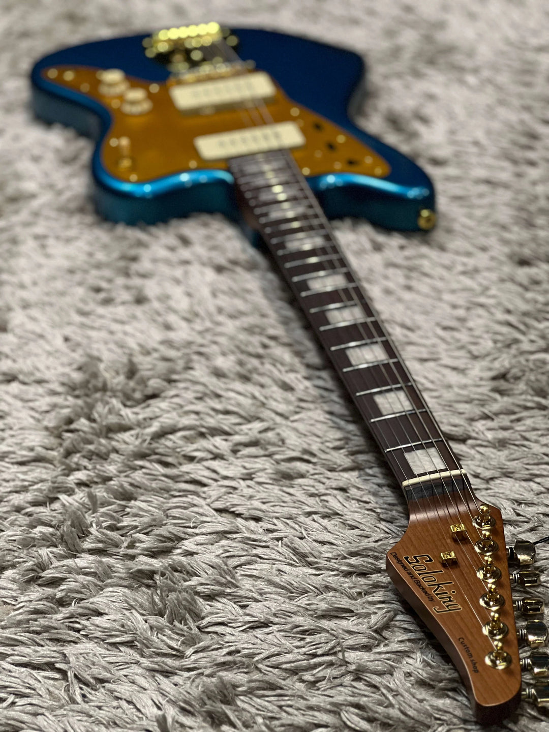 JM40 Offset Deluxe in Lake Placid Blue with Gold  Hardware